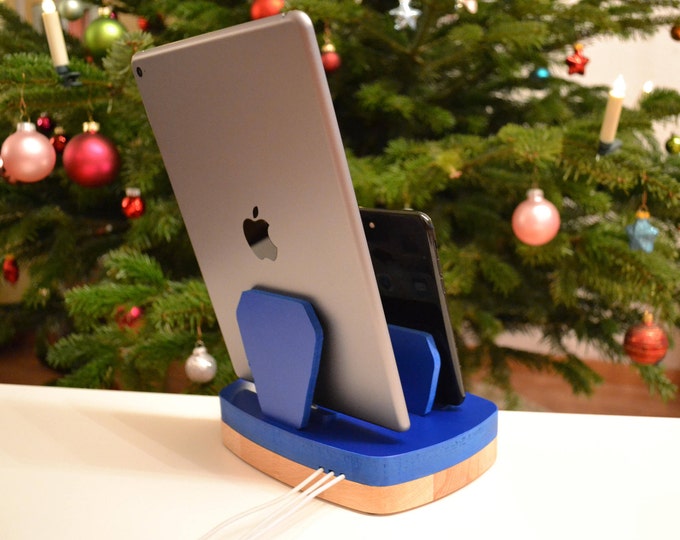 iphone ipad Watch charging cradle docking station wood Apple Watch charging station Apple Watch station stand IDOQQ tre Blue Wood Station Gift