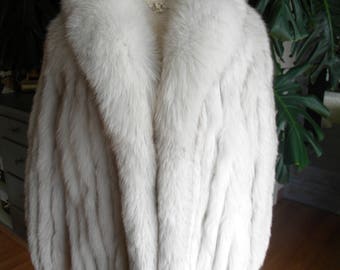 Beautiful bold Blue Fox fur coat / jacket / outerwear