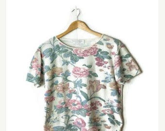 ON SALE Vintage Floral Cotton blends Short sleeve top/Summer knit from 1980's*