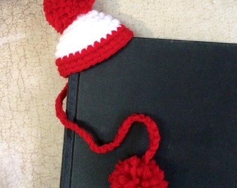 Crochet bookmark Where's Wally Hat Where's Waldo Hat, Miniature Hat, Doll Hat, Tiny Beanie, Red Hat, Gift for Bookworm, Best friend gift