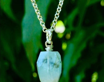Stylish Aquamarine Gemstone Necklace!