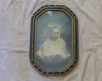 Vintage Wood Picture Frame - Oval Frame - Ornate Glass Picture Frame - Exterior Dimensions 18 x 12 inches - Interior 15 3/4 x 9 3/4 inches