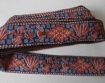 The little ' tites finds. Model 15, orange and blue