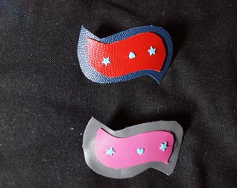 set of two Bobby pins