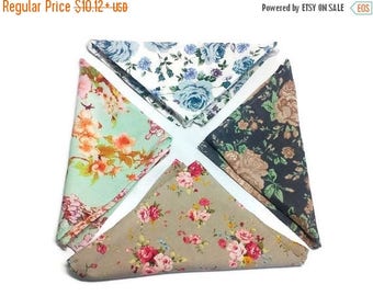 10% off Men's gift Men's pocket squares Set of 4 White pocket square Brown handkerchief Shabby chic pocket square Vintage pocket square in r