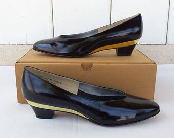 California Magdesians Black Pumps with Gold Trim and Original Box