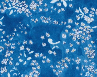 Japanese Fabric - Lei Nani - Kokka Double Gauze - Nani Iro 2017 - Floral Fabric - Naomi Ito - For Beautiful Corolla - Metallic Double Gauze