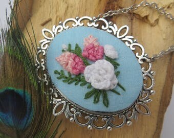 Long necklace and pendant chain Embroidered pendant Wildflower necklace Large oval pendant Unique jewelry women Birthday gift to mom