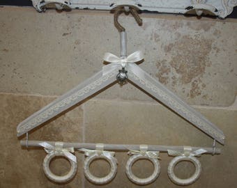 Scarf made from a hanger
