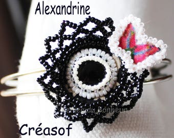 Flower woven with seed beads and metal bracelet "Alexandrine" (onyx)