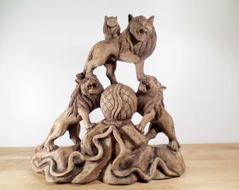 Grande sculpture aux lions en bois massif - Lions wood sculpture