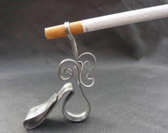 cigarette holder with a fork