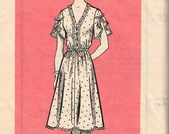 80s Plus Sized Feminine V Neck Dress Pattern Marian Martin 9349 Bust 42 Lacy Elastic Waist Summer Dress Vintage 1981 Sewing Pattern