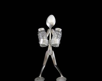 Salt 'n Pepper - Grid Shaker - Spoon