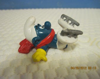 Vintage Ice Skater Smurf...1978...PEYO...Hong Kong..Gift 4 Skater,Gift 4 Professional,Gift 4 Collector,Collectibles