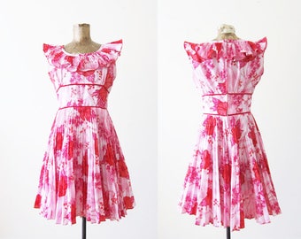 60s dress / hawaiian dress / tropical dress / tiki dress / pink 1960s dress / floral sundress / island dress / ruffle dress / 60s mini dress