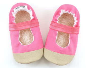 pink mary janes, pink baby shoes, vegan moccs, soft sole shoes, toddler slippers, rubber soles, rubber toes, outdoor moccs, slip proof shoes