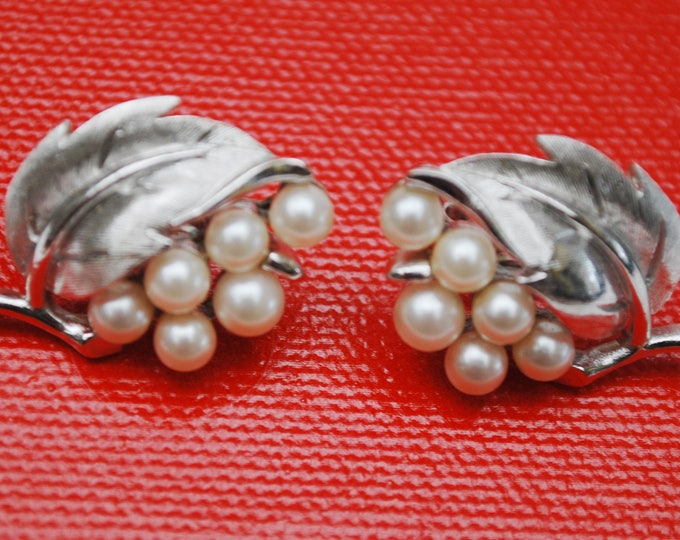 Trifari Rhinestone Clip on Earrings - White pearl - Silver leaf - Mid Century Crown Trifari Jewelry