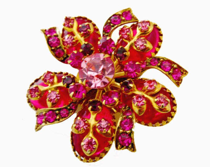 Pink rhinestone Brooch - Pronged Glass rhinestone - Flower with Bow - Floral Gold Metal pin - mid century