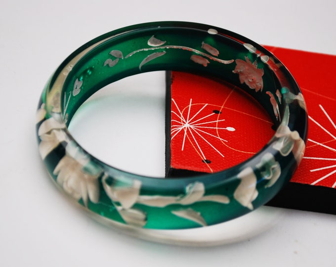 Green White Flower Bangle - Reversed Carved - molded white Intaglio floral - Green Lucite bracelet