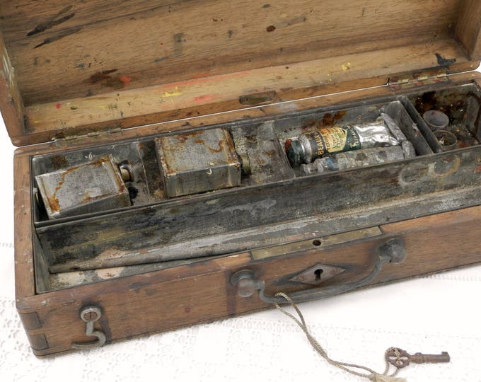 Antique Wooden Dovetail Paint Box for Traveling Artist with Working Lock and Key, French Outdoor Art Box Made of Oak Wood with Brass Handle