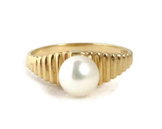 14K Gold Pearl Ring - Vintage Solitaire Pearl Ridged Gold Band Ring, Genuine Pearl Ring, Gift Idea, Size 6.5