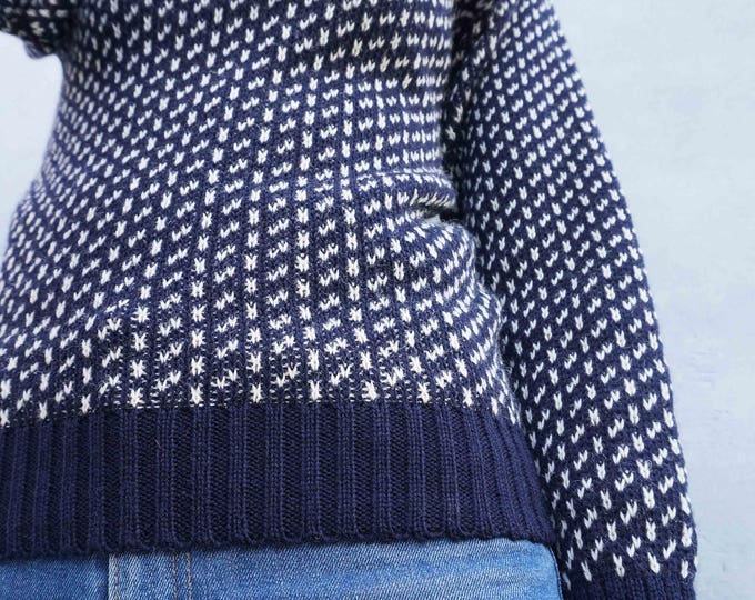 Slouchy Sweater, Vintage 1980s Sweater, Wool Jumper, Blue + White Sweater, Knit Sweater, Crewneck Sweater, Boyfriend Sweater, Cosy Sweater