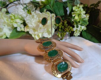 Carved Green Glass Intaglio Lions Rampant Motto Virtute Et Fidelitate (valour and fidelity) Gold Gilt Bracelet Earrings Set Collector Set