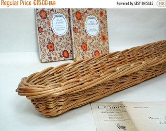 XL Woven Wicker French Bread Basket, French Vintage, Antique, Baguette baton pain proving basket serving, willow, bread container, handmade