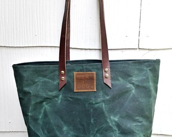 Heleny Oversized Handbag // Premium Waxed Canvas // Large Bag // Leather Handle // brass screws // 2 Pockets // Overnight //