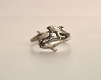 Sterling Pod of Dolphins Ring Silver Animals Sea Creatures Family Band Modernist 90s 1990s Unique Rare Fun Statement Cool Gift Present