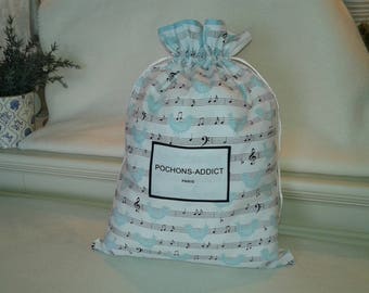 The pouch romantic tweet and music for children