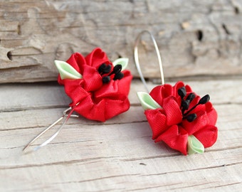 Poppy earrings Small gifts for women Red flower earrings Red earrings Poppy jewelry Floral earrings Kanzashi fabric earrings Summer earrings