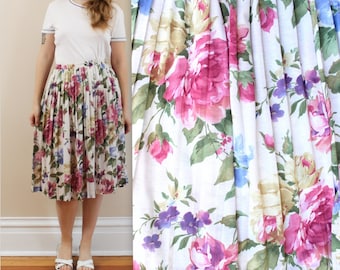 90s Rose Floral Pleated Skirt in Size 8 . Elastic Waist Skirt . Farmer's Market . Pretty Summer Skirt