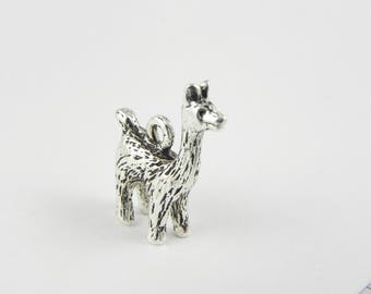 10 Alpaca Charms - Llama - Antique Silver - 18mm x 15mm - 3D