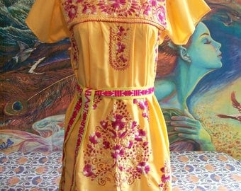 Mexican dress, Yellow Dress, Embroidered Mexican, Floral embroidery, Frida Kahlo, size S