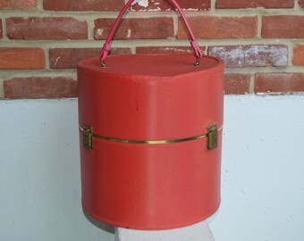 Vintage Red Wig/Hat Carrying/Storage/Travel Box