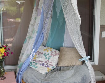 White Escape tent, shear bed Canopy, white wedding tent, boho tent, photo prop tent