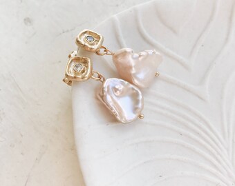 Pink baroque pearl earrings, Statement bridal earrings, Blush pearl drop earrings, Keshi