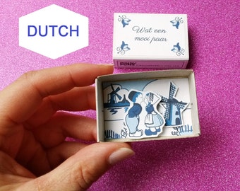 Delfts blauw / Klein luciferdoosje / Felicitatie huwelijk / Jongen en meisje / Op klompen / Souvenir uit Holland / Kus Stel / Kitsch Kaartje