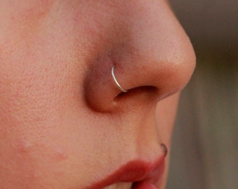 Nose Hoop / gold nose hoop / nose hoop 24g / tiny nose hoop / nose ring hoop / nose hoop piercing / nose hoop jewelry / nose hoop