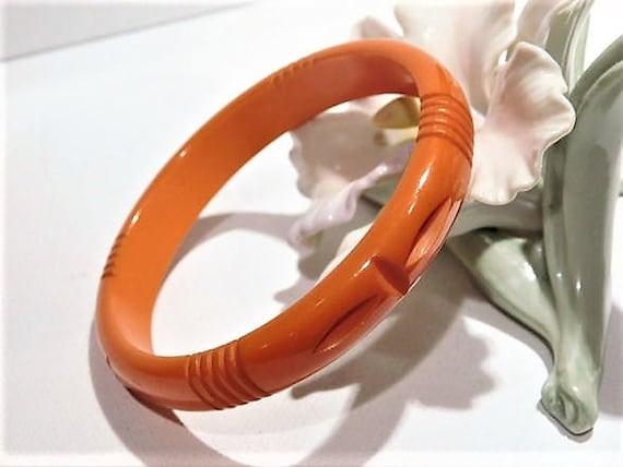 Vintage Genuine Bakelite Carved Bangle Bracelet Art Deco 1930s Flapper Fashion Jewelry Butterscotch Orange Authentic Bakelite Tribal Boho