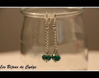 Earring chain and emerald green faceted bead