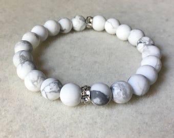 White Howlite Gemstone Bracelet