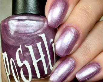 Unique "Luxurious" Pearlescent Lilac (Lavender) Nail Polish Full Size 15ml Bottle