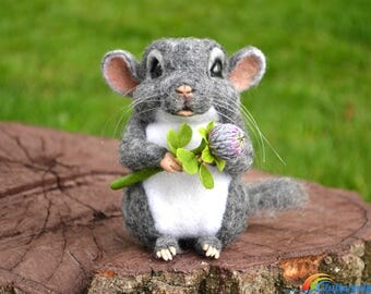 Needle felted chinchilla, Needle felted animal, Needle felting, Custom pet portrait, Felting wool, Gift for her, Gift idea, Miniature animal