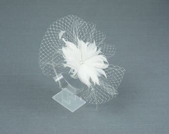 White Feather Bridal Fascinator Bride Hair Comb Luxury Boho Headpiece Morceau de cheveux en plume Peigne de mariées