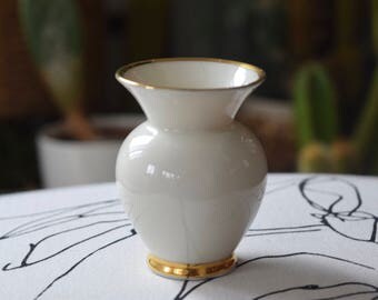 Johann Seltmann Vohenstrauß Bavaria Vase, Vintage vase, Vintage small vase, Seltmann Bavaria vase, Vohenstrauss vase, Porcelain vase, German