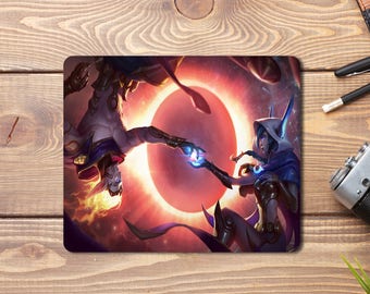 League of Legends: Cosmic Dusk Xayah and Cosmic Dawn Rakan Splash art Gaming Mousepad (196 x 235 x 5 mm)