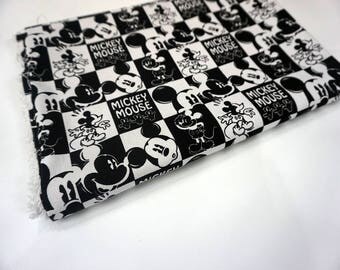 90*140 cm disney Fabrics Cartoon canvas Fabric Fabrics DIY Handmade Cloth black and white mickey
